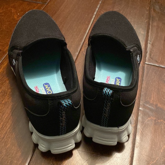 Skechers - Memory Foam - Black - size 8.5 - Picture 5 of 5